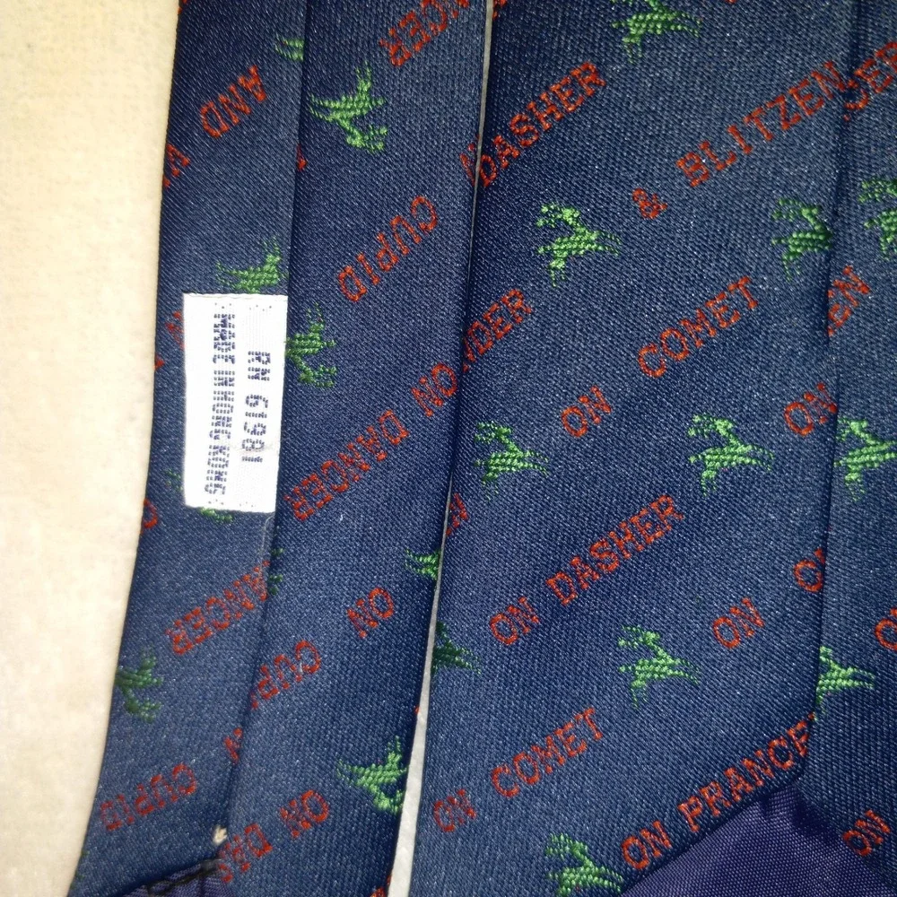 Gallery Originals NAVY Polyester CHRISTMAS HOLIDAY Reindeers names Necktie